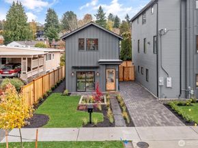3404 33rd Avenue W, Seattle WA 98199