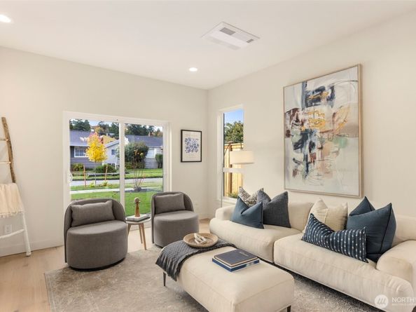 3404 33rd Avenue W, Seattle WA 98199