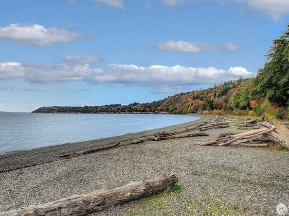 13235 12th Avenue SW 522, Burien WA 98146