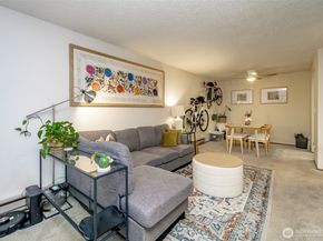 13235 12th Avenue SW 522, Burien WA 98146