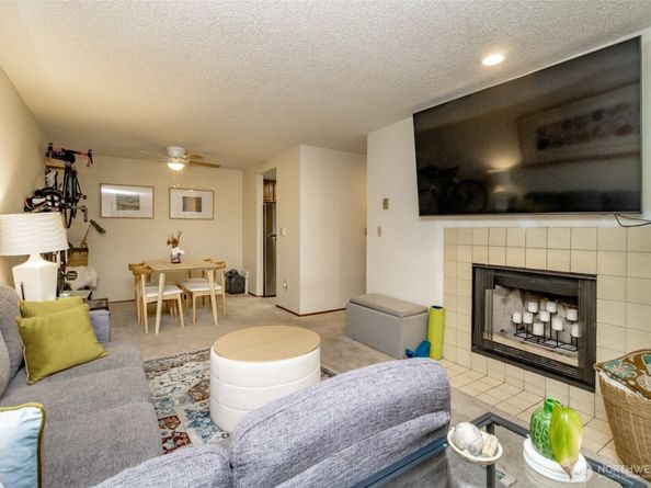 13235 12th Avenue SW 522, Burien WA 98146