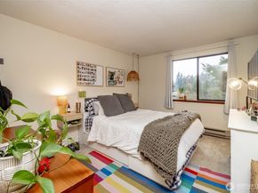 13235 12th Avenue SW 522, Burien WA 98146