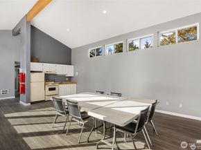 13235 12th Avenue SW 522, Burien WA 98146