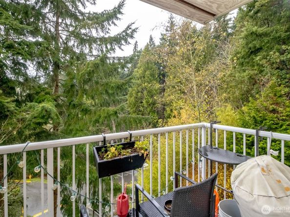 13235 12th Avenue SW 522, Burien WA 98146