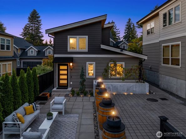 12013 9th Avenue NW B, Seattle WA 98177