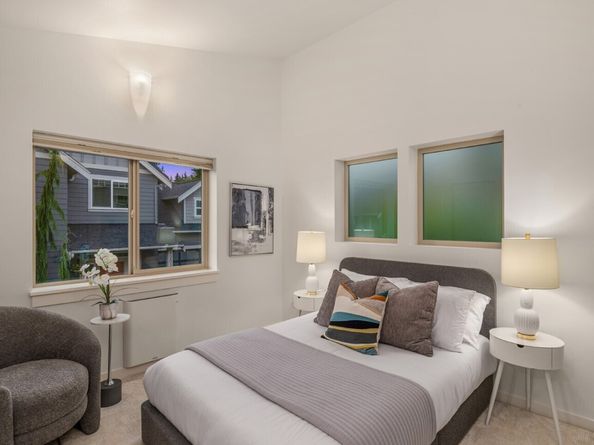 12013 9th Avenue NW B, Seattle WA 98177