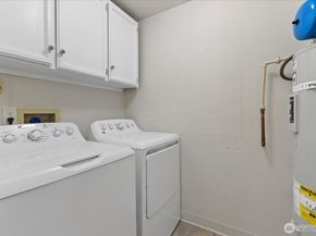 11815 93rd Lane NE 203, Kirkland WA 98034