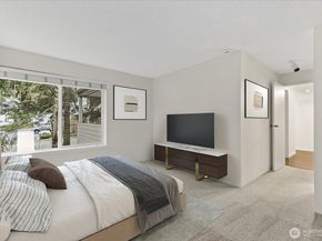 11815 93rd Lane NE 203, Kirkland WA 98034