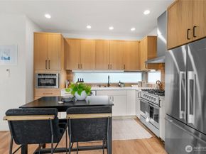 4048 32nd Avenue W B, Seattle WA 98199