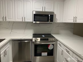 14435 NE 40 Street B101, Bellevue WA 98007