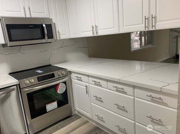 14435 NE 40 Street B101, Bellevue WA 98007