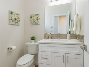 1019 Sturgus Avenue S B, Seattle WA 98144