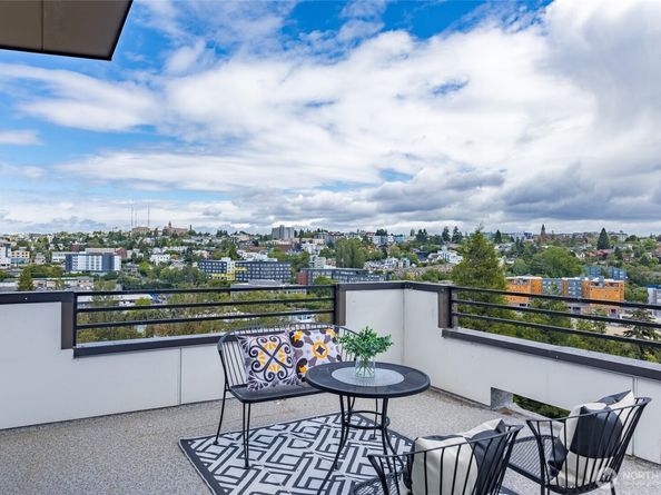 1019 Sturgus Avenue S B, Seattle WA 98144