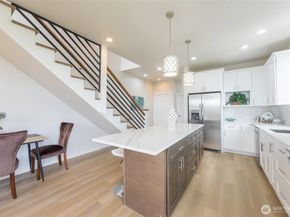 1019 Sturgus Avenue S B, Seattle WA 98144