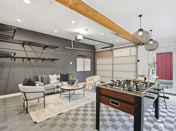 10245 36th Avenue SW, Seattle WA 98146