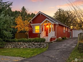 10245 36th Avenue SW, Seattle WA 98146