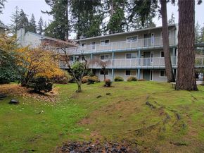 5802 200th Street SW A, Lynnwood WA 98036