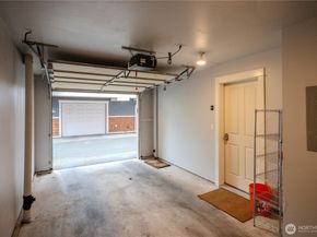 511 N 46th Street A, Seattle WA 98103