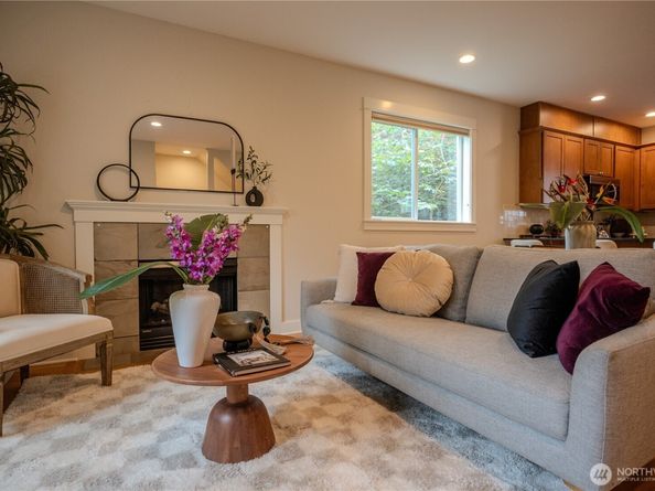 511 N 46th Street A, Seattle WA 98103