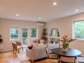 511 N 46th Street A, Seattle WA 98103