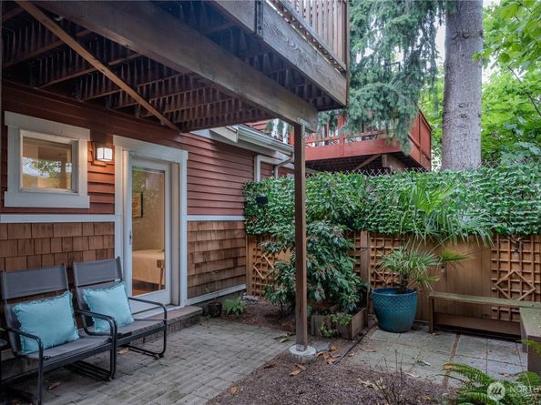 511 N 46th Street A, Seattle WA 98103