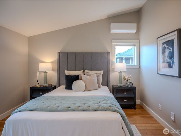 511 N 46th Street A, Seattle WA 98103