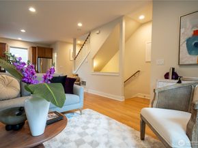 511 N 46th Street A, Seattle WA 98103