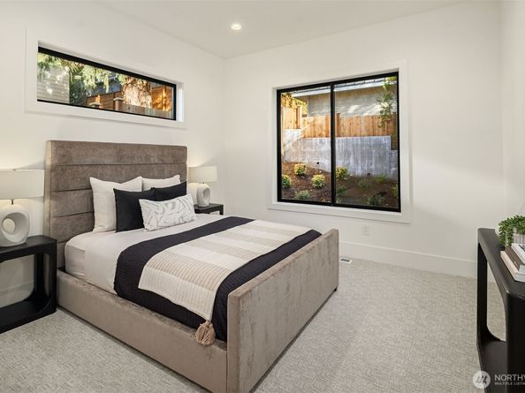 30 Enatai Drive, Bellevue WA 98004