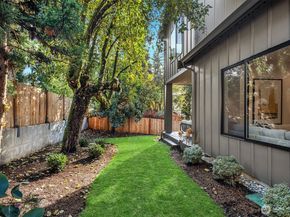 30 Enatai Drive, Bellevue WA 98004