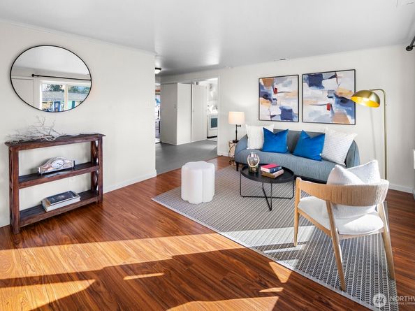 23901 59th Place W, Mountlake Terrace WA 98043