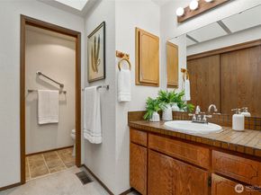 401 169th Street SE, Bothell WA 98012