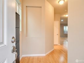 1611 W Smith Court 11, Kent WA 98032