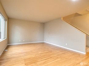 1611 W Smith Court 11, Kent WA 98032