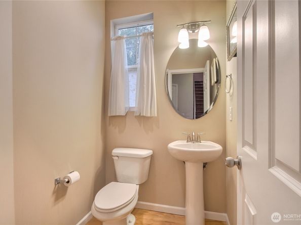 1611 W Smith Court 11, Kent WA 98032