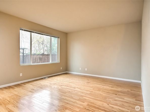 1611 W Smith Court 11, Kent WA 98032