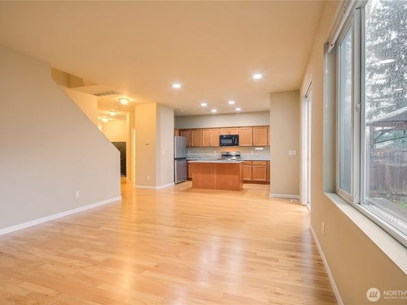 1611 W Smith Court 11, Kent WA 98032