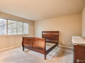 1611 W Smith Court 11, Kent WA 98032