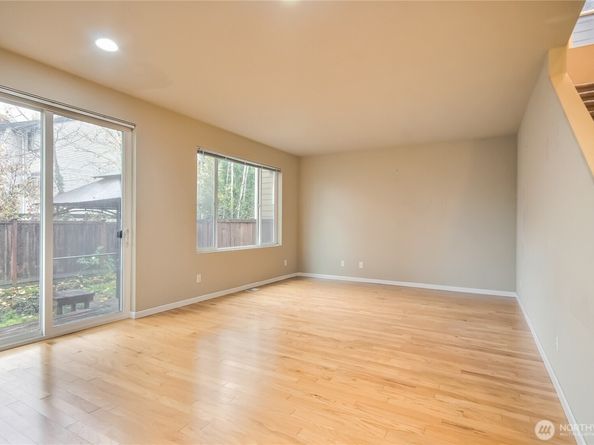 1611 W Smith Court 11, Kent WA 98032