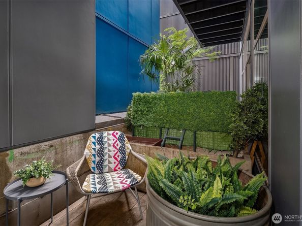 1408 12th Avenue 205, Seattle WA 98122