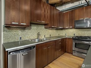1408 12th Avenue 205, Seattle WA 98122