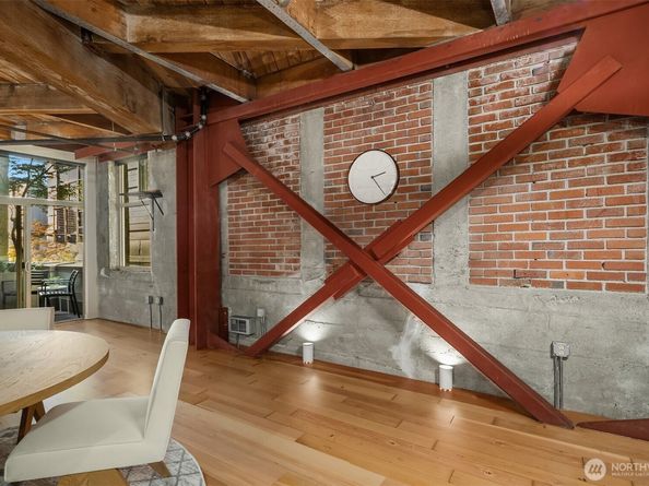 1408 12th Avenue 205, Seattle WA 98122