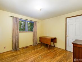 24007 44th Avenue W, Mountlake Terrace WA 98043