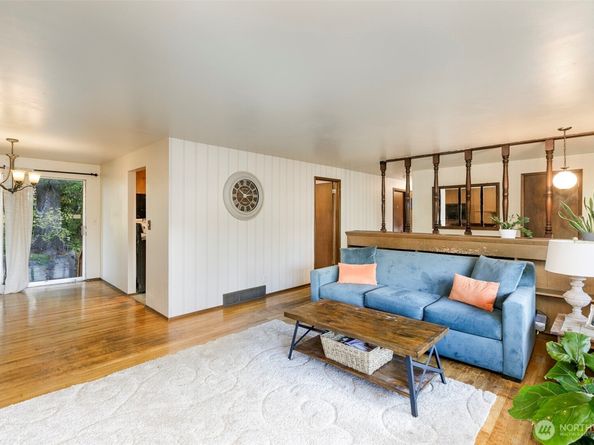 24007 44th Avenue W, Mountlake Terrace WA 98043