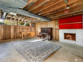 24007 44th Avenue W, Mountlake Terrace WA 98043