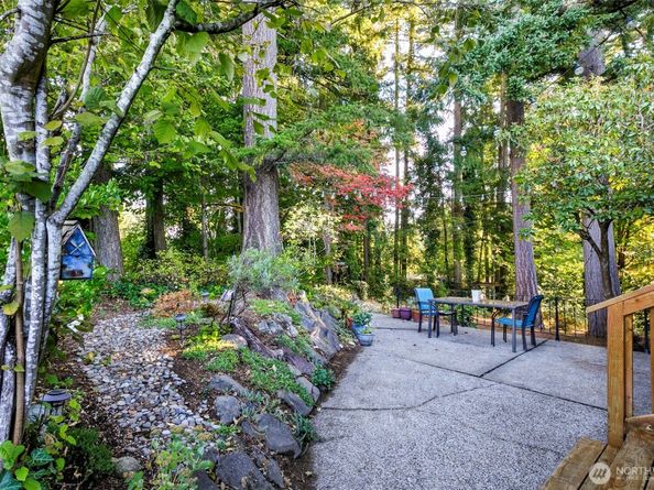 24007 44th Avenue W, Mountlake Terrace WA 98043