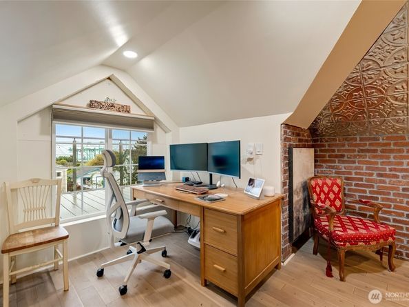 3112 Tulalip Avenue, Everett WA 98201