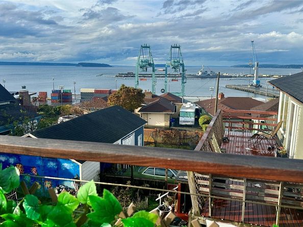 3112 Tulalip Avenue, Everett WA 98201