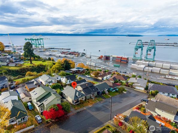 3112 Tulalip Avenue, Everett WA 98201