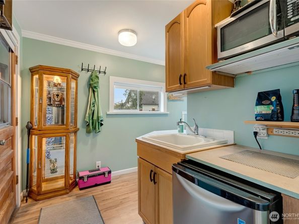 3112 Tulalip Avenue, Everett WA 98201