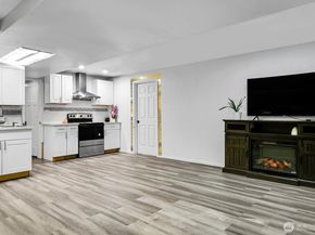 15836 43rd Avenue S, Tukwila WA 98188